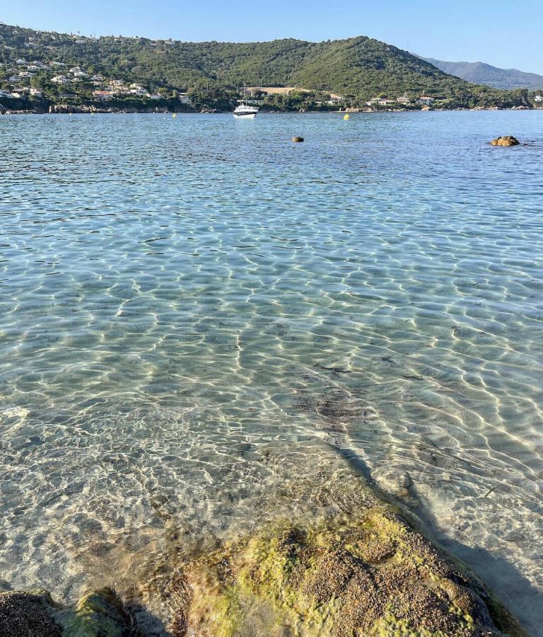Appartement A 2Mn De La Plage Du Ruppione Pietrosella Exteriér fotografie