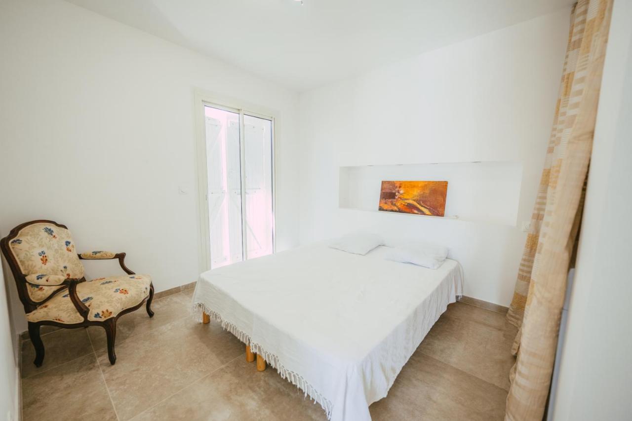 Appartement A 2Mn De La Plage Du Ruppione Pietrosella Exteriér fotografie