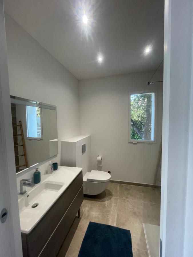 Appartement A 2Mn De La Plage Du Ruppione Pietrosella Exteriér fotografie